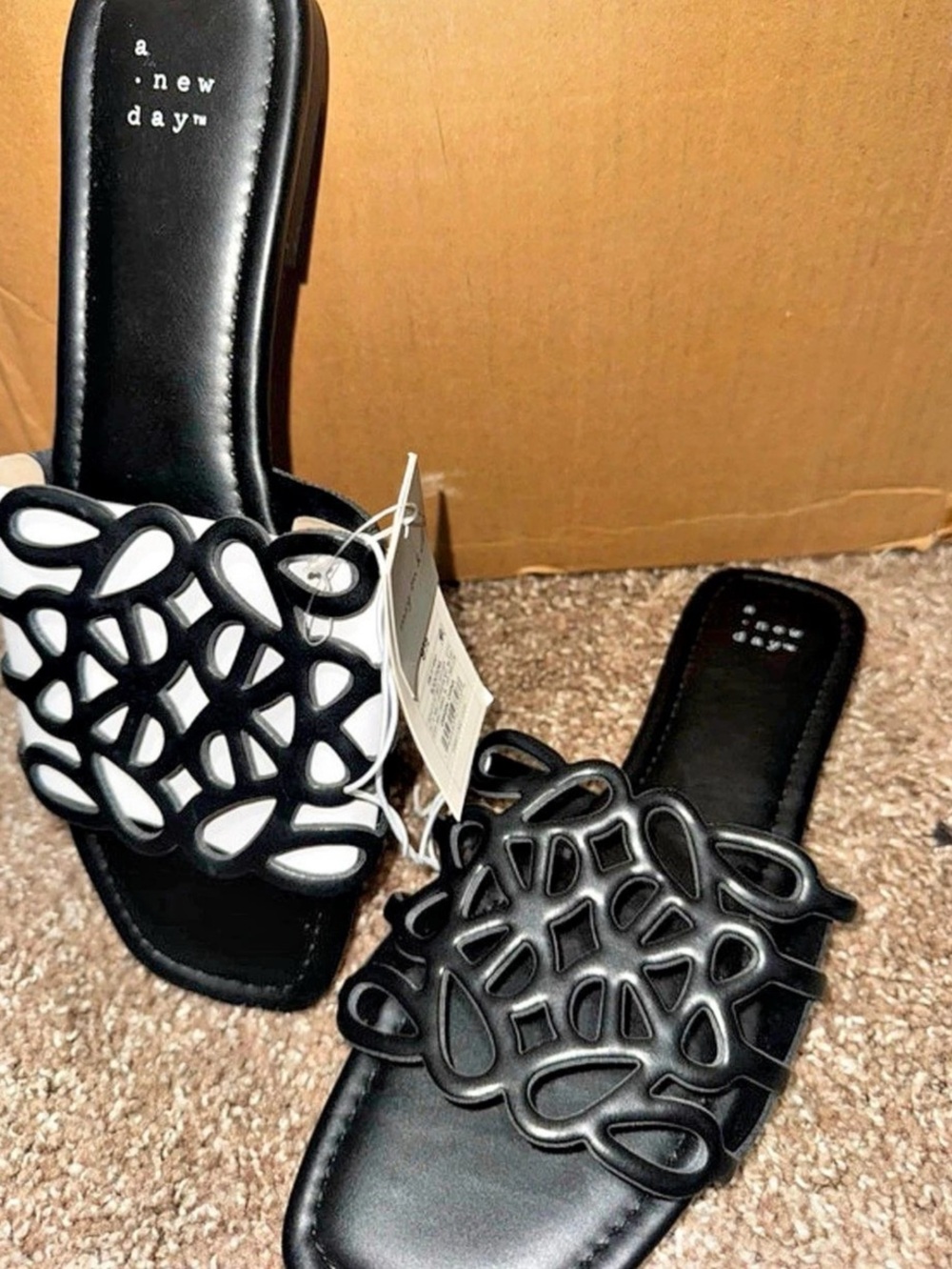 a new day Nina Slide Sandals Black & White NWT